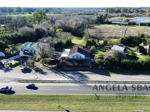 Complejo Comercial frente a Ruta 8 KM 76