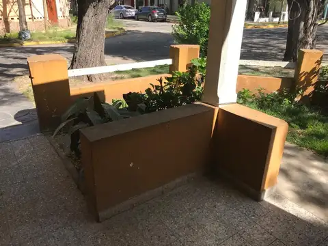 Casa 2 ambientes con 1 baño