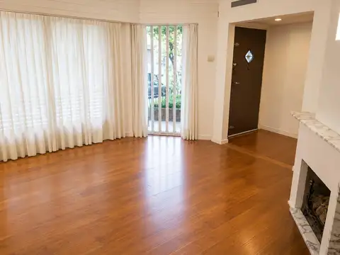 En venta casa 2 plantas Juana Azurduy  al 3500