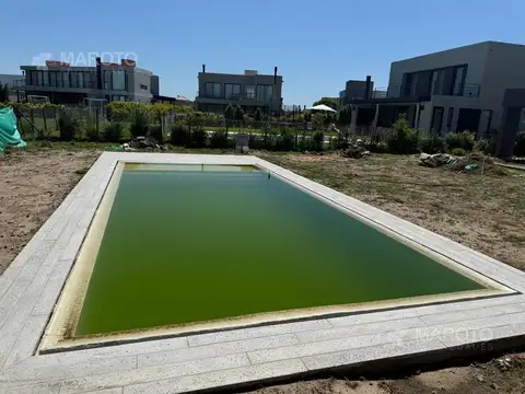 CASA EN EL CANTON GOLF - MAROTO PROPIEDADES