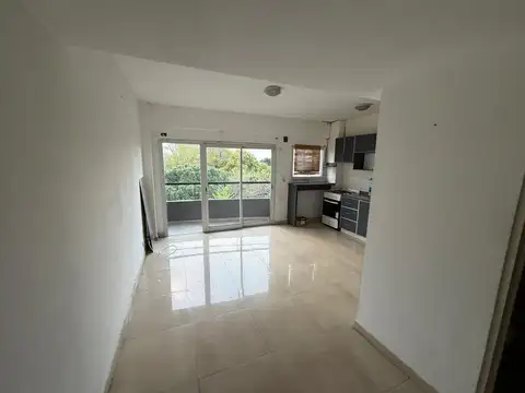 Arturo Illia 1200, Piso 4