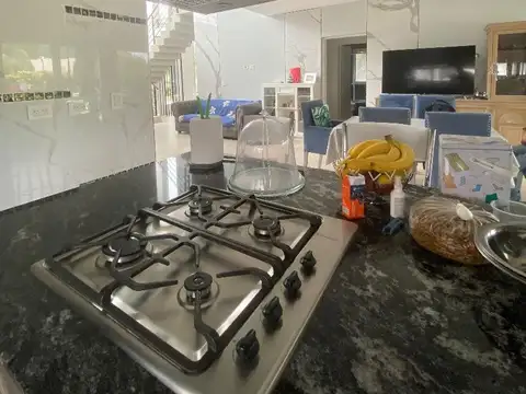 Casa en Venta en Pilar del Este - Santa Guadalupe, USD 360.000