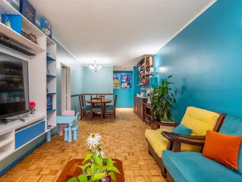 Departamento en Venta 4 ambientes con dependencia con cochera y seguridad