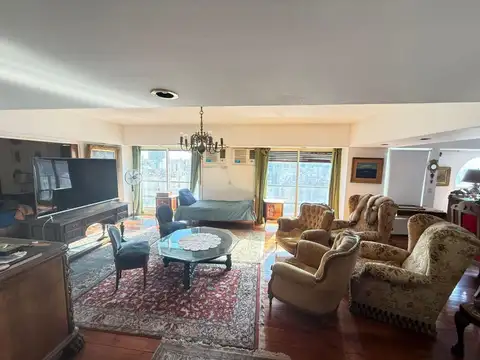 Departamento en Venta de 5 dormitorios