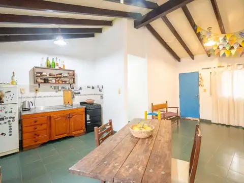 Venta de CASA cerca de Avenida Lujan