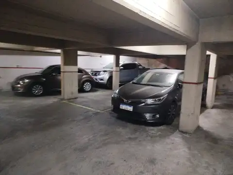 Cochera Doble  2 AUTOS Ayacucho 930 Fac Medicina