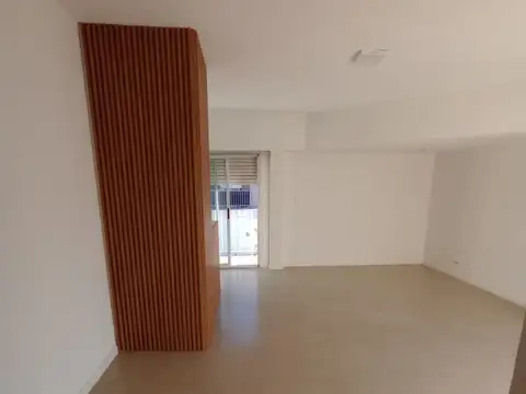 Muñoz 2900, Piso 1