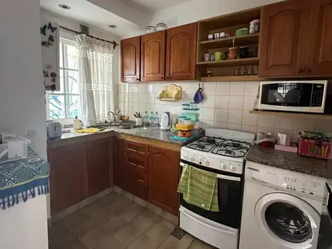 Casa 3 ambientes con 2 baños