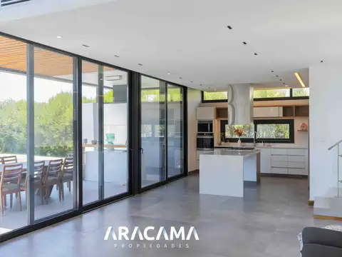 Casa en Venta 3 dormitorios en Terralagos