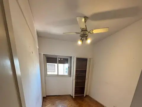 Departamento en Venta en Parque Rivadavia, USD 169.000