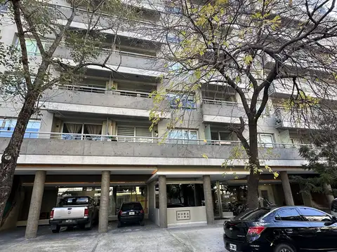 Lebreton 4200, Piso 4