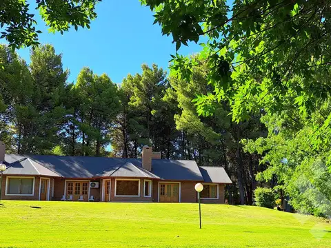 VENTA CASA, c/FONDO CANCHA DE GOLF- ARROYITO COUNTRY CLUB.  NEUQUÉN