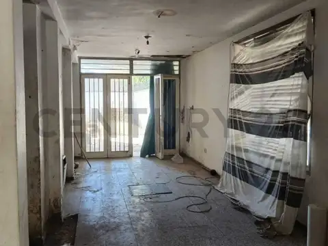 Century 21 Lucio Barroso vende casa en B Judicial Godoy Cruz