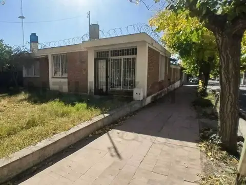 Villa Mercedes 1000, Piso casa