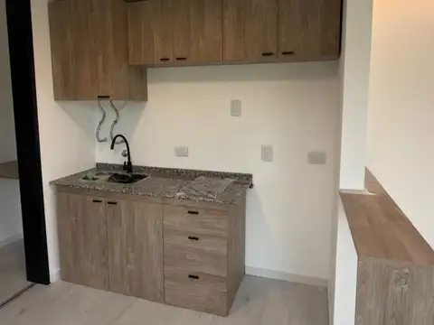 Casa 2 ambientes con 1 baño
