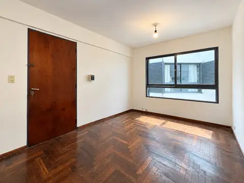 Venta de Dpto 1 Dormitorio con Balcón y Bajas Expensas