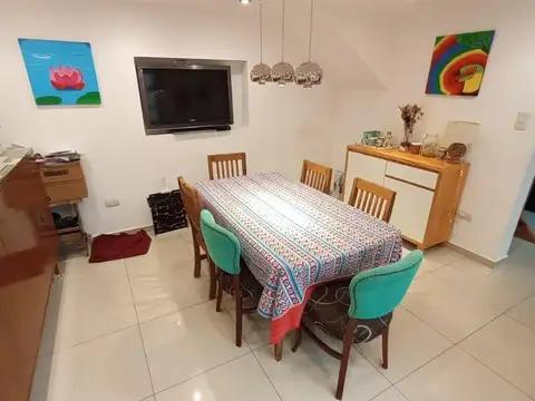 Depto Tipo Casa en Venta de 4 ambientes