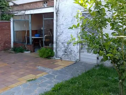 Cervantes 2600, Piso 0