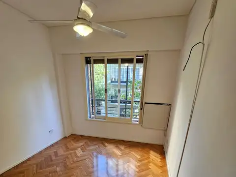 ALQUILER 3 AMB EN ALMAGRO, FTE, BALCON