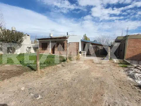 VENTA CASA 2 DORMITORIOS C/DEPTO BALSAS LAS PERLAS