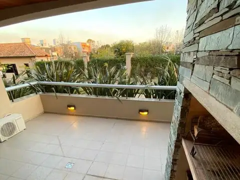 Departamento en Alquiler en Chateau Carreras, $ 1.200.000