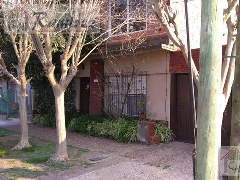 Casa 4 ambientes En Venta. A 400mts Acceso Oeste - Ituzaingó Norte