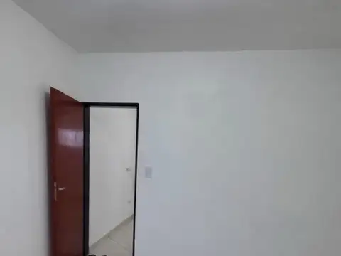 Depto Tipo Casa en Alquiler en Virreyes Oeste, $ 450.000