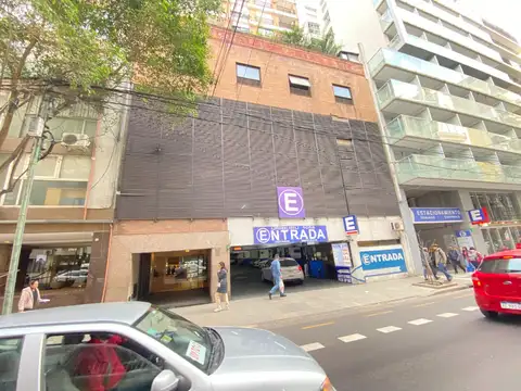 Cochera en Venta Cubierta