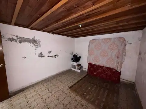 Depto Tipo Casa en Venta 80 años