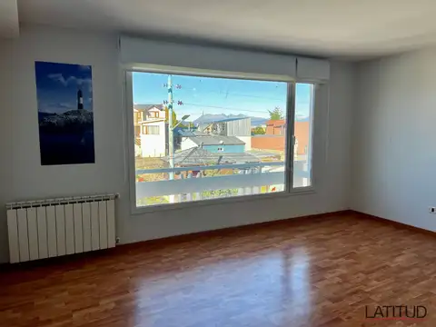 Amplio Monoambiente en Magallanes 1545 - Apto Crédito