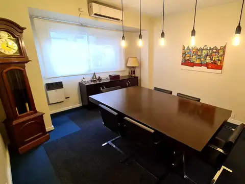 Oficina en Venta al Este