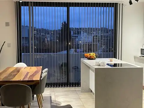 DEPARTAMENTO 3 DORMITORIOS, EN EL CENTRO DE VILLA CARLOS PAZ