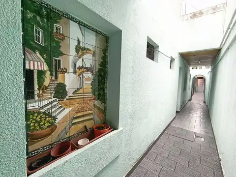 VENTA de Local Comercial  con PH 2 Ambientes Patio