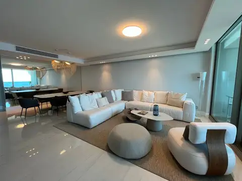 Departamento en Alquiler con 1 cocheras