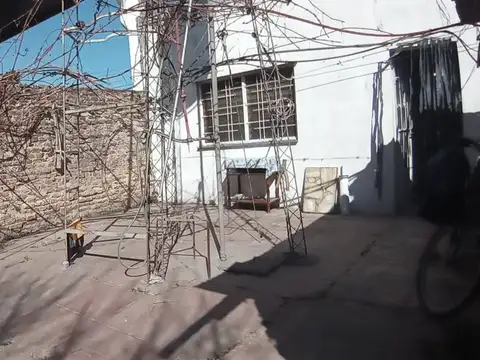 Calle 4 200