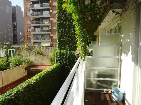 Monoambiente  en alquiler en Palermo. Edificio con amenities y laundry.
