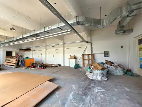 Galpon en Alquiler 25  mts Fondo