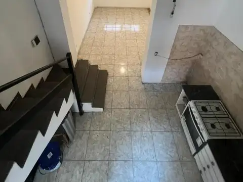 Depto Tipo Casa en Alquiler de 4 ambientes