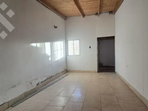 Casa 3 ambientes con 1 baño