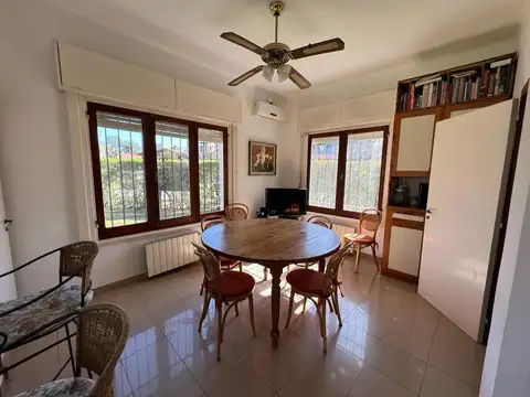 VENTA CASA DE TRES DORMITORIOS EN GONNET
