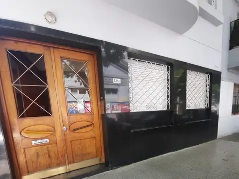 Valentín Gómez 3300, Piso pb