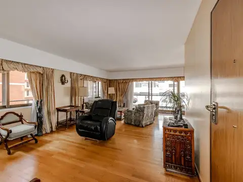 Departamento en Venta con 4 cocheras
