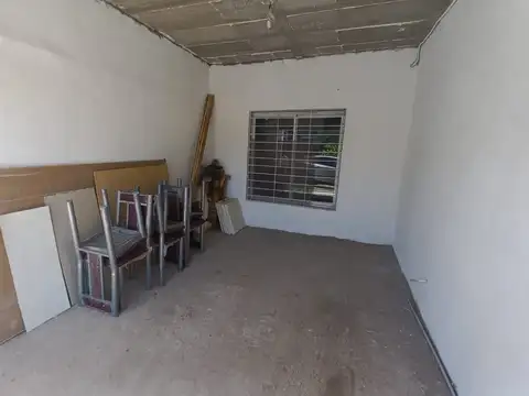 Casa 2 ambientes con 1 baño