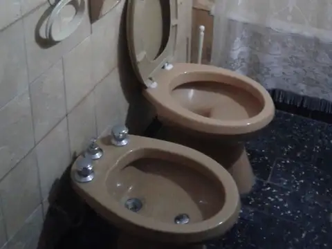 Depto Tipo Casa en Alquiler en Monte Castro, $ 650.000