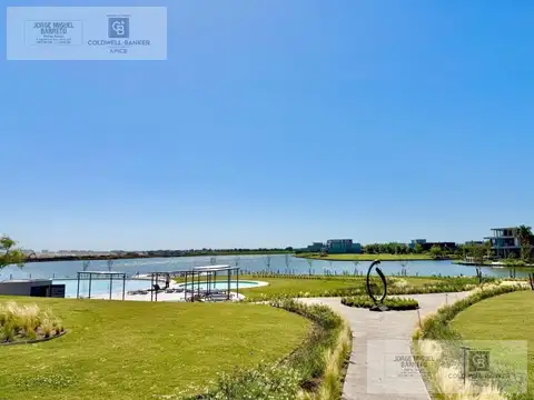 Avenida del Golf al 4400