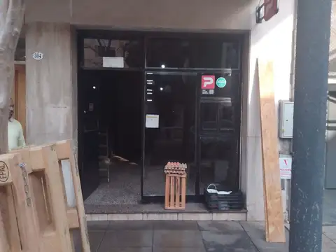 Granaderos 300, Piso PB