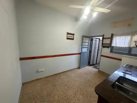 Depto Tipo Casa en Alquiler en Ramos Mejia Sur, $ 810.000
