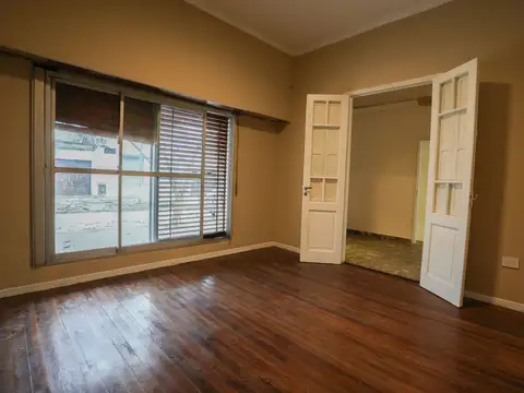 CASA EN VENTA 3 DORMITORIOS EN LA PLATA
