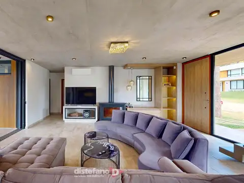 Casa 5 ambientes con 4 baños