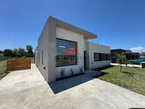 Santa Elisa, Pilar del Este 100